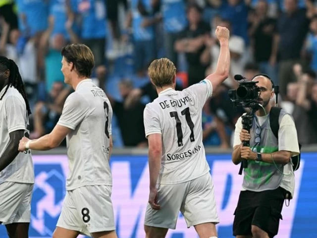 kevin de bruyne opened his account for napoli on his serie a debut photo reuters kevin de bruyne opened his account for napoli on his serie a debut photo reuters