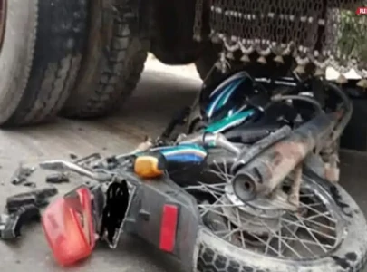 two killed one injured in karachi road accidents