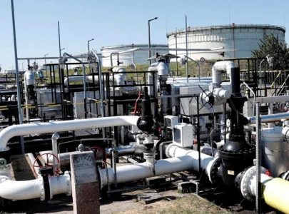 ukraine pipeline repair allows russian oil flow to europe