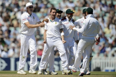 cricket south africa beat england in first test