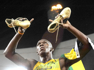 olympics all eyes on bolt s legs