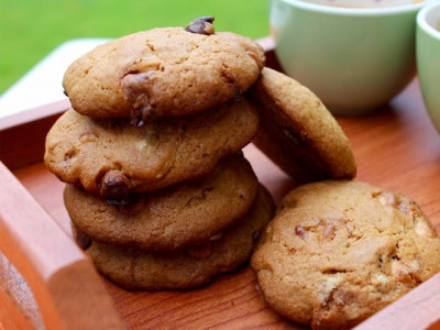 a love affair with chocolate chip cookies