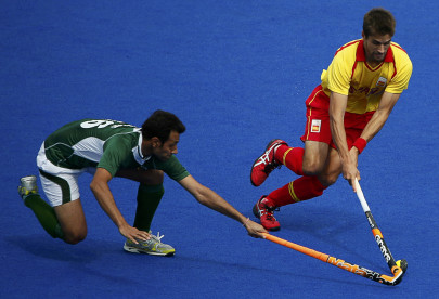 hockey pakistan opens olympics campaign with a draw