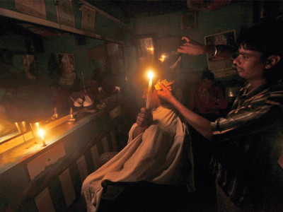 monster power cut blacks out half of india