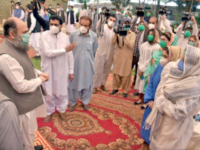 cm kamal pays tribute to doctors