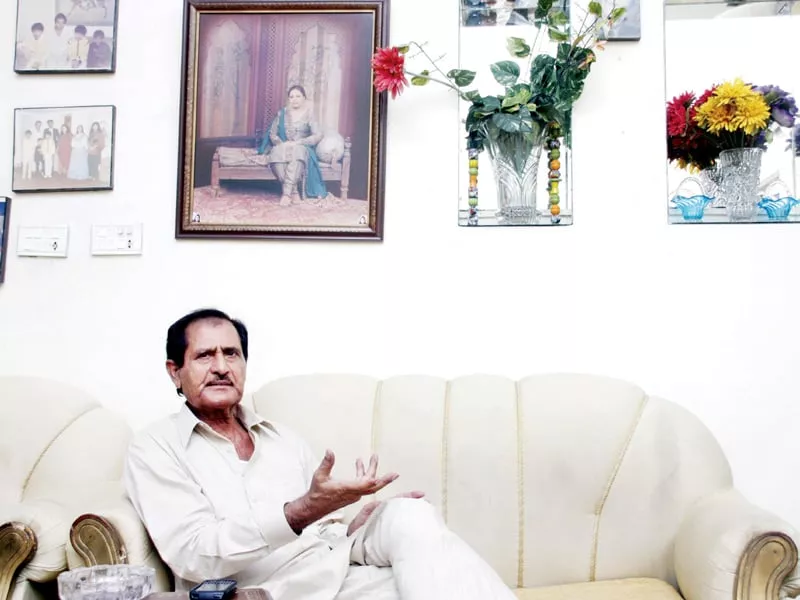 pakistani society looks down upon film says nasir adeeb pakistani society looks down upon film says nasir adeeb