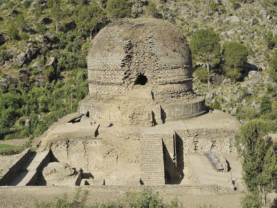 amluk dara stupa excavators discover unique complex