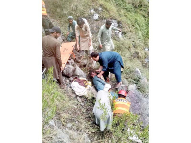qayyum has been involved in this noble work for the last eight years as there were no other resources back then in kohistan photo express