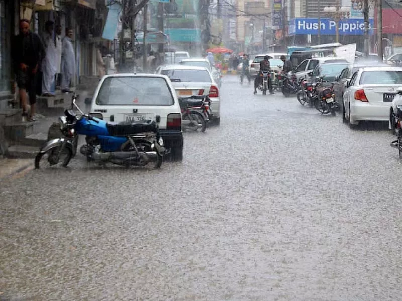 a heavy downpour lashes the provincial capital submerging roads and inconveniencing commuters photo inp a heavy downpour lashes the provincial capital submerging roads and inconveniencing commuters photo inp