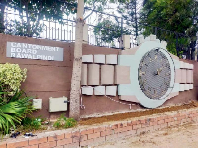 the cantonment board rawalpindi has mounted a huge clock at telegraph chowk mall road photo agha mahroz express the cantonment board rawalpindi has mounted a huge clock at telegraph chowk mall road photo agha mahroz express