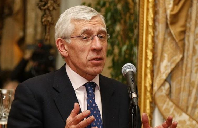 former british foreign secretary jack straw photo app file