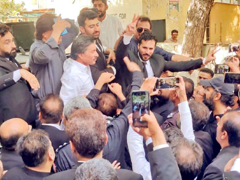 imran khan s nephew hassan niazi flashes victory sign outside karachi city courts after being acquitted by a judicial magistrate in a sedition case pohoto nni