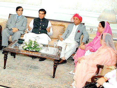 planning ahead pm invites opposition leader to discuss caretaker set up