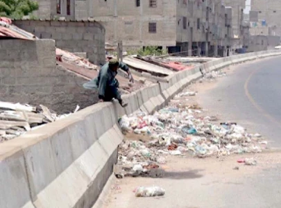 lyari expressway marred by lack of upkeep lyari expressway marred by lack of upkeep