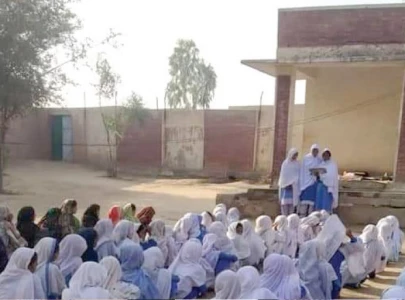 neglected di khan school risks collapse neglected di khan school risks collapse