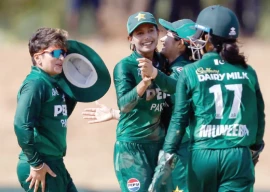 pakistan book asia cup semi final berth