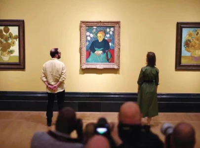 van gogh s sunflowers brought together in london