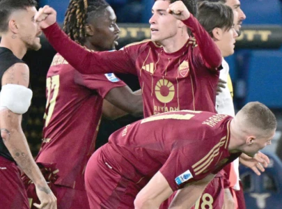 lazio roma share derby spoils as atalanta relaunch ucl bid