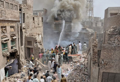 blast at fireworks warehouse kills 2 injures 9 blast at fireworks warehouse kills 2 injures 9