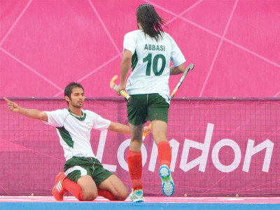 hockey pakistan down south africa in sea saw battle hockey pakistan down south africa in sea saw battle