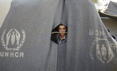 france deploys military medics to help syrian refugees