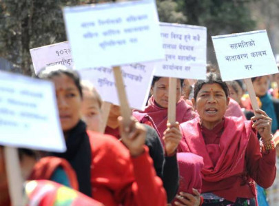 nepal bars young women from working in gulf report