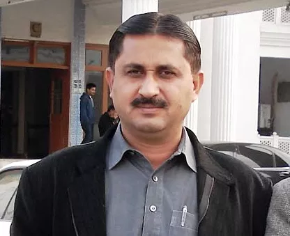 blame game dasti ready to offer services as prime minister blame game dasti ready to offer services as prime minister