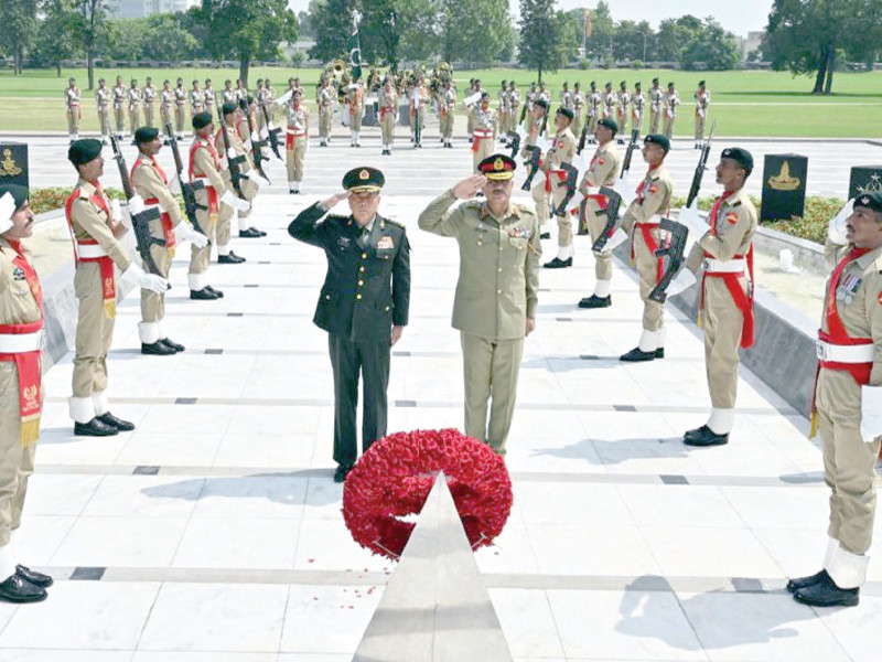 commander of the pla ground forces general li qiaoming lays a floral wreath at yadgar e shuhada at the ghq in rawalpindi photo ppi