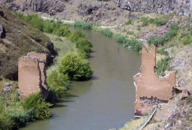 turkiye armenia to restore border bridge