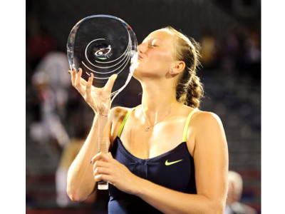 montreal masters kvitova upsets li to lift trophy