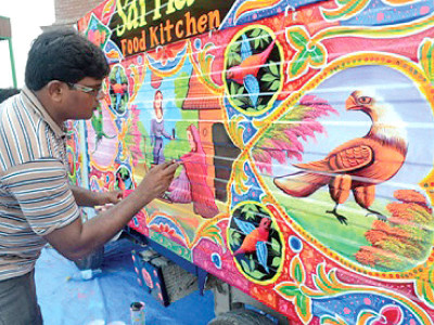 pakistani artist paints truck as eid gift to india