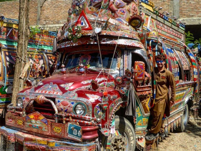 the best way to backpack in pakistan through the eyes of a foreigner