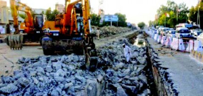 improving shahrah e quaideen work to repair road underway