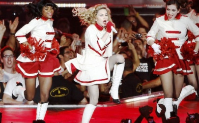 madonna dedicates song to elton john