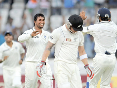 india spin new zealand into trouble