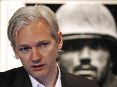 british plans to arrest assange accidentally revealed