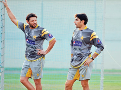 uae series pakistan set for heated battle