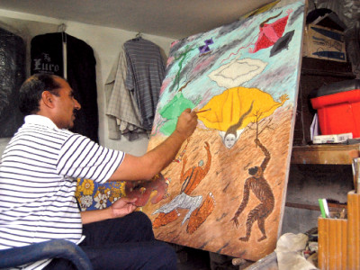 let it all out cop takes his policing to the canvas let it all out cop takes his policing to the canvas