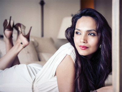 aamina sheikh the glamazon next door