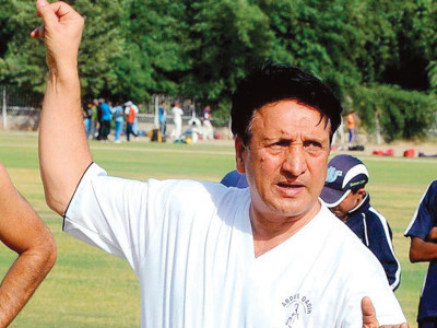 qadir supports hiring a spin coach
