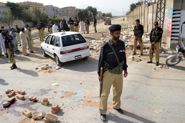 sectarian attack gunmen kill shia judge two others in quetta sectarian attack gunmen kill shia judge two others in quetta