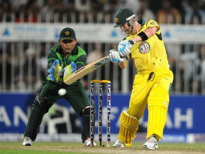 pakistan vs australia second one day teams
