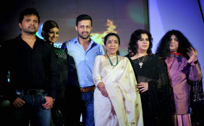 asha bhosle downplays mns threat against co judging show with pakistanis