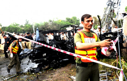 two american consulate employees wounded in peshawar bombing