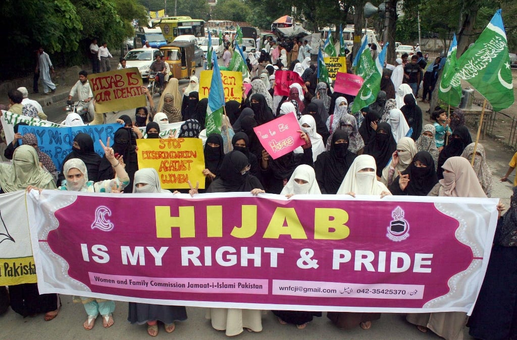 no female speakers at jamaat e islami s hijab day rally