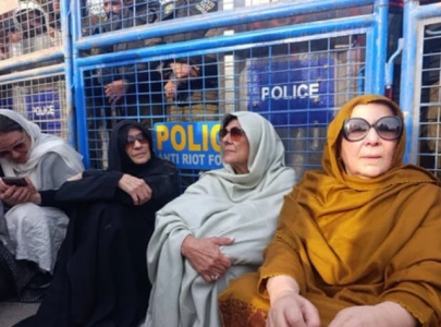 imran sisters again denied jail meeting