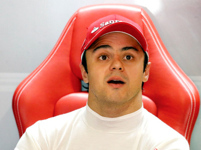 formula one hamilton bounces back with pole