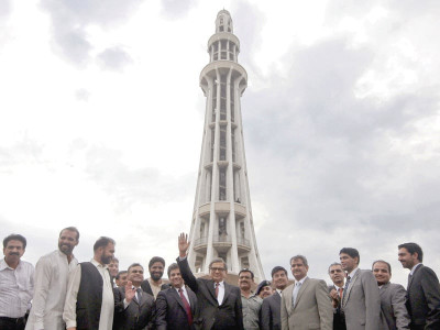 krishna wraps up fruitful trip with lahore sojourn krishna wraps up fruitful trip with lahore sojourn