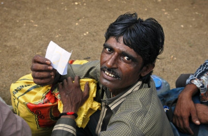 pakistan releases 48 indian fishermen