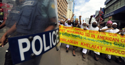violent protests break out in muslim world over anti islam film
